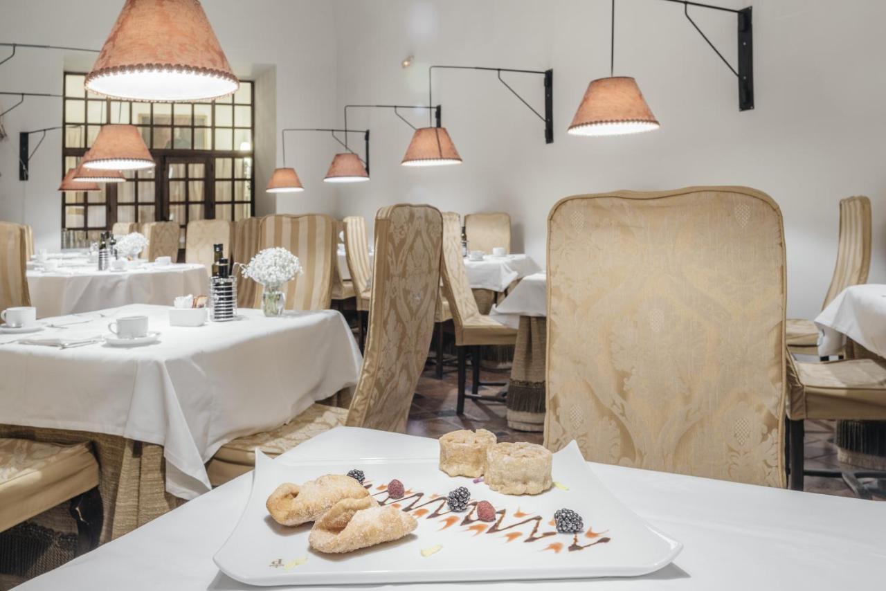 Hotel De 4*